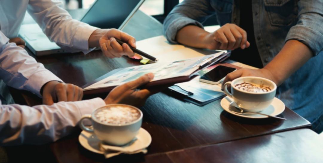 Interactive lecture materials with visual demonstrations